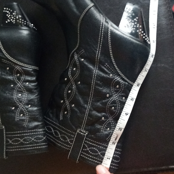 Dingo Rhinestone Low Rise Cowboy Boots - Picture 10 of 14